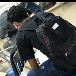 Meet your Posher, Nelson